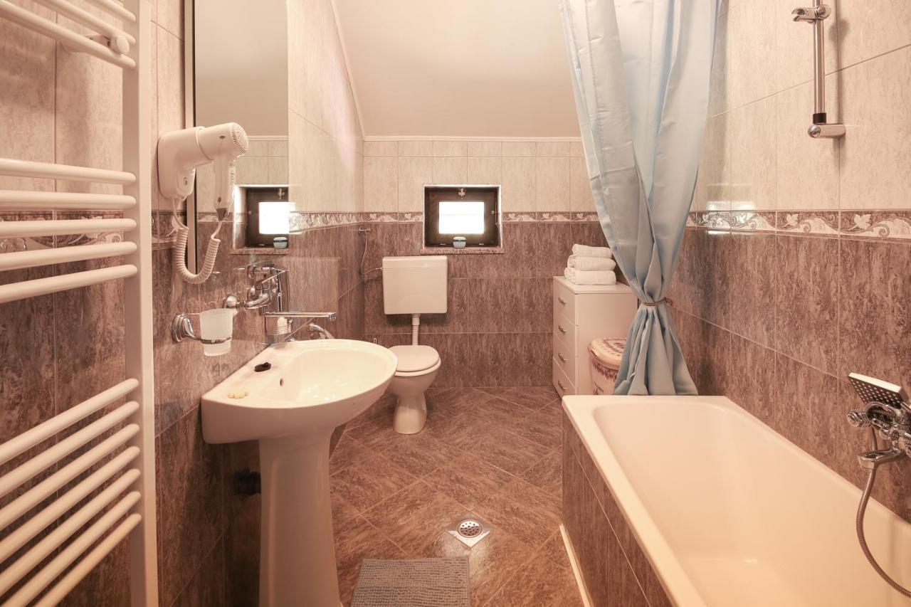 Apartments Sweet Home Otočac Zewnętrze zdjęcie