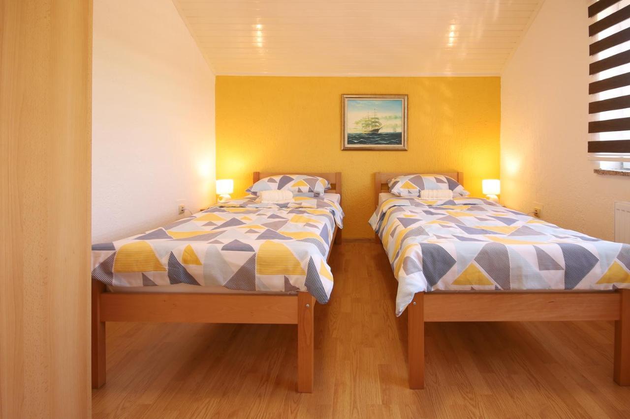 Apartments Sweet Home Otočac Zewnętrze zdjęcie