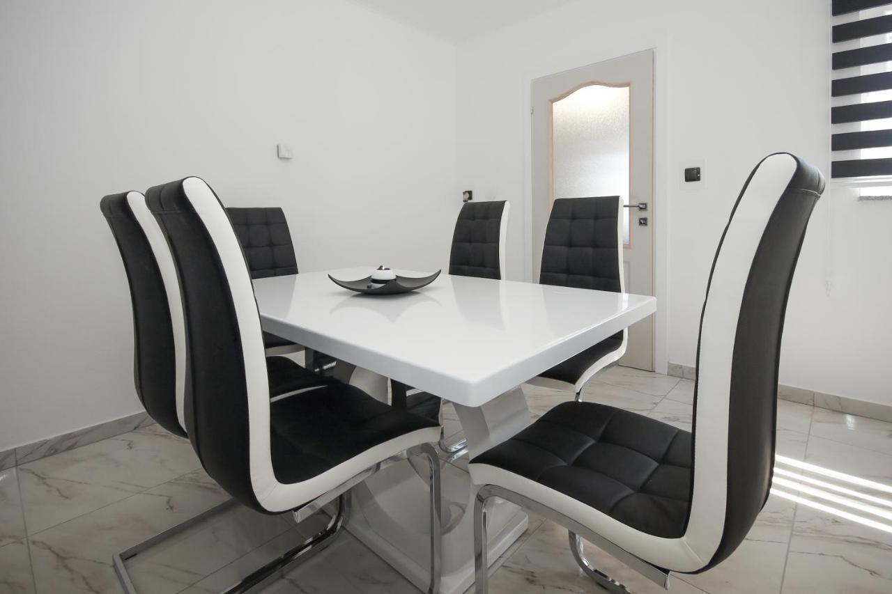 Apartments Sweet Home Otočac Zewnętrze zdjęcie