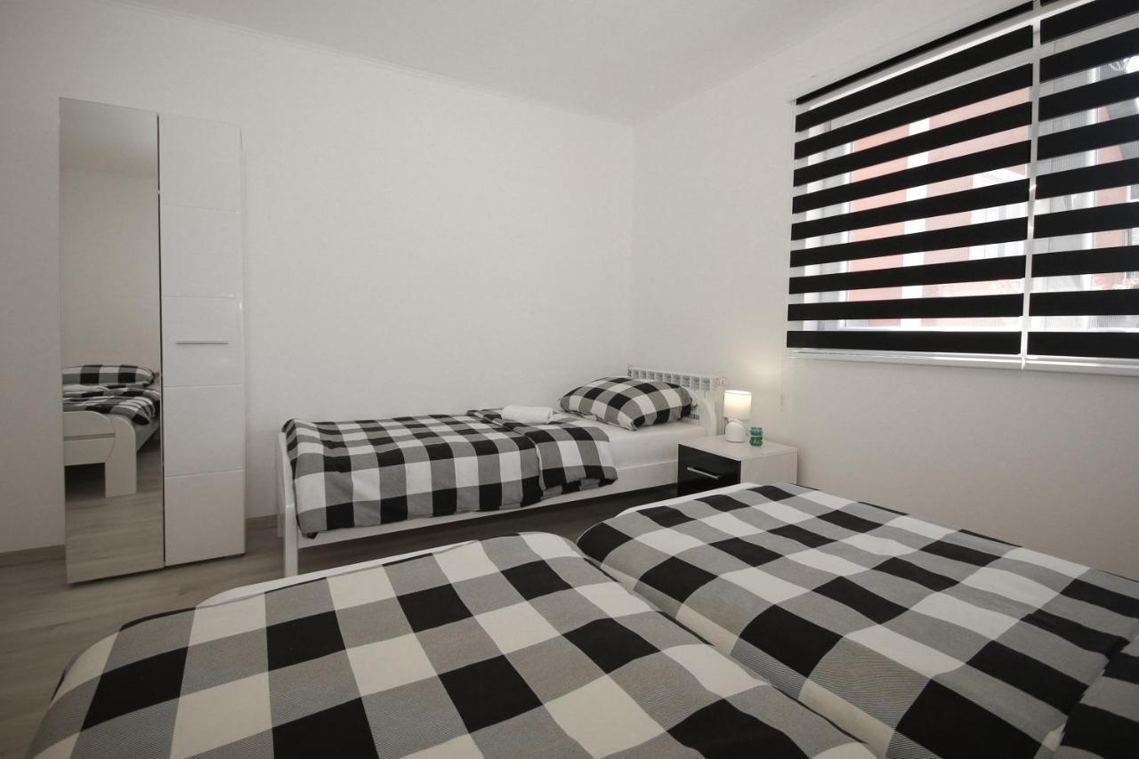 Apartments Sweet Home Otočac Zewnętrze zdjęcie