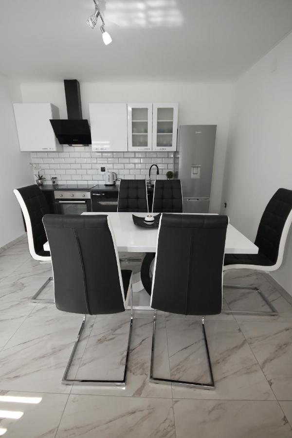 Apartments Sweet Home Otočac Zewnętrze zdjęcie