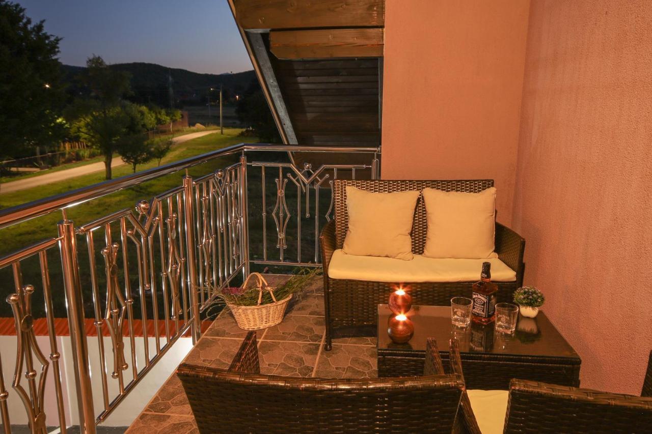 Apartments Sweet Home Otočac Zewnętrze zdjęcie
